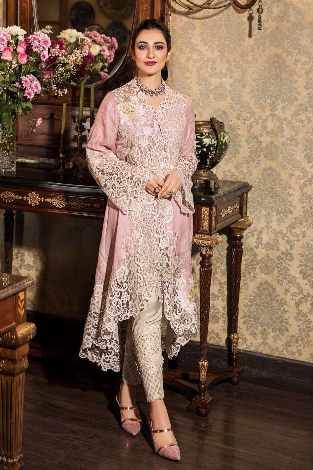 Lace Valleria