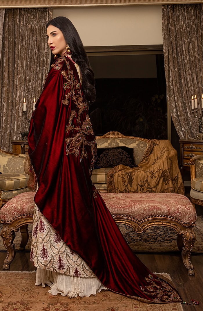 Crimson Majesty Shawl