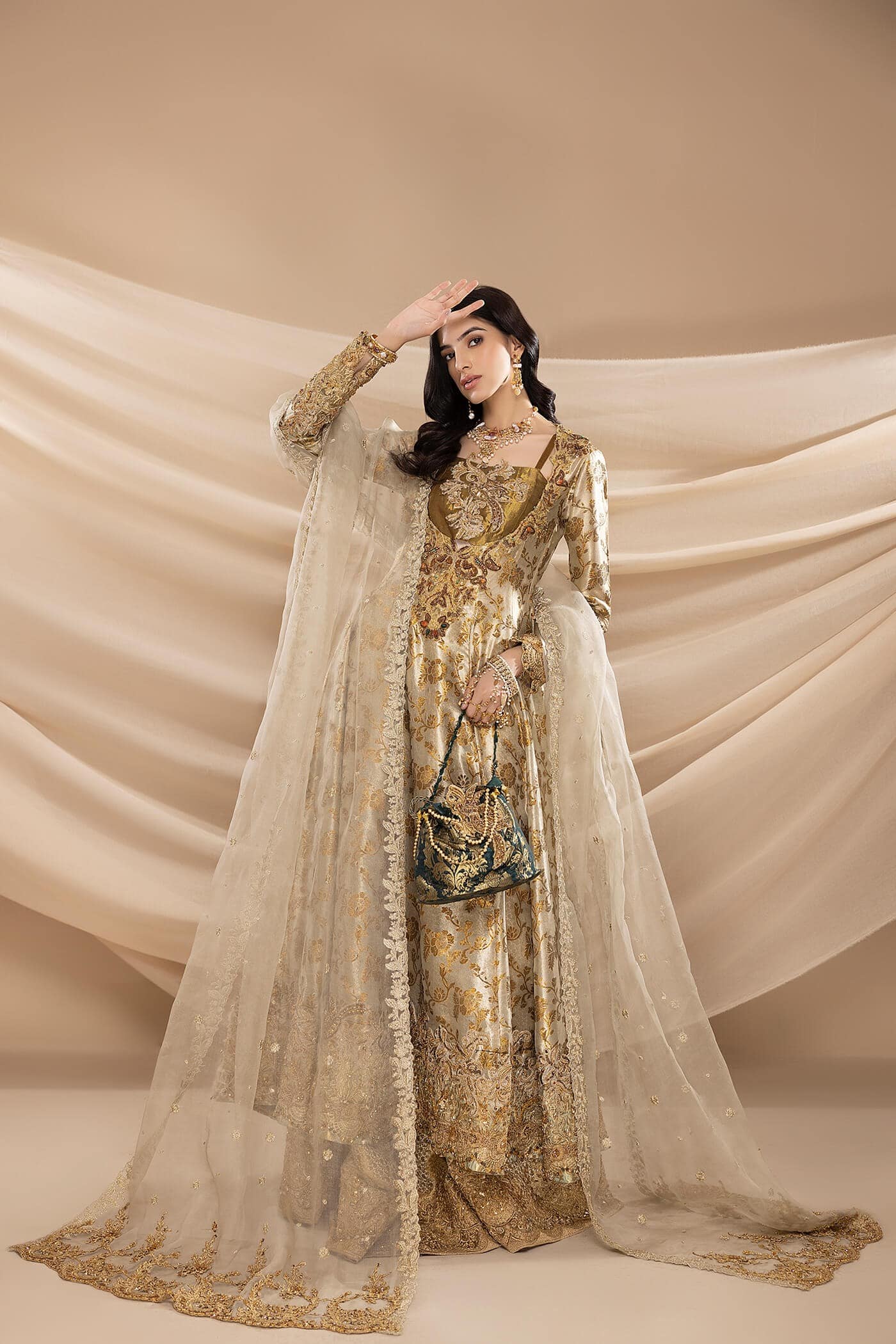 Dur-e-Nayab