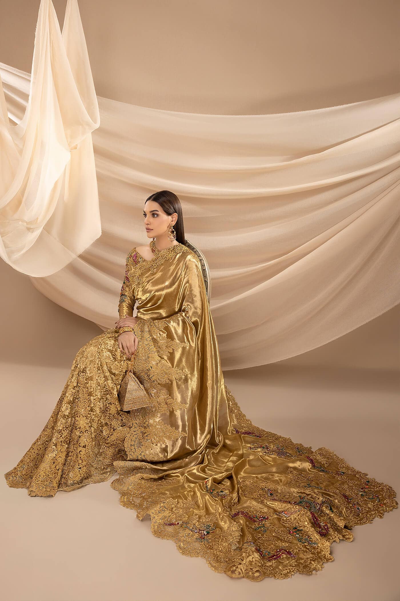 Chiragh e Mehfil