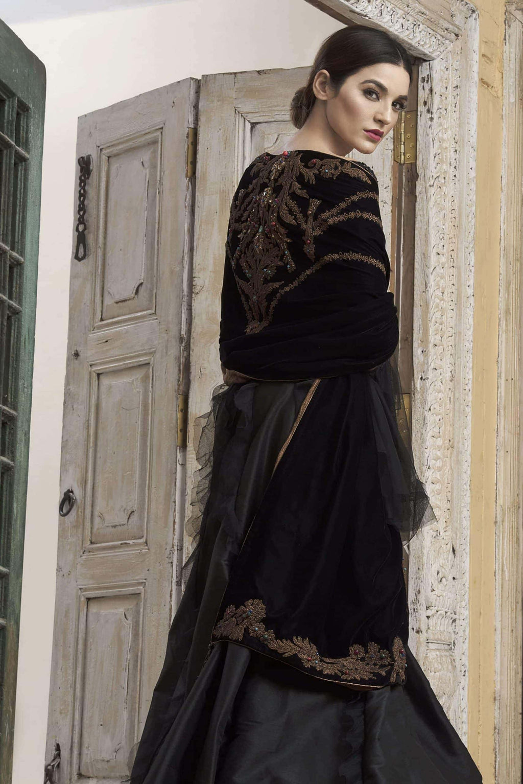 The Royal Garland Shawl