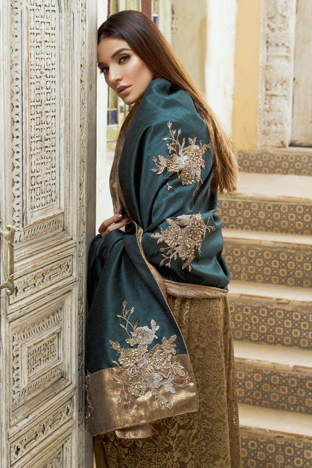 Empress Bouquet Shawl