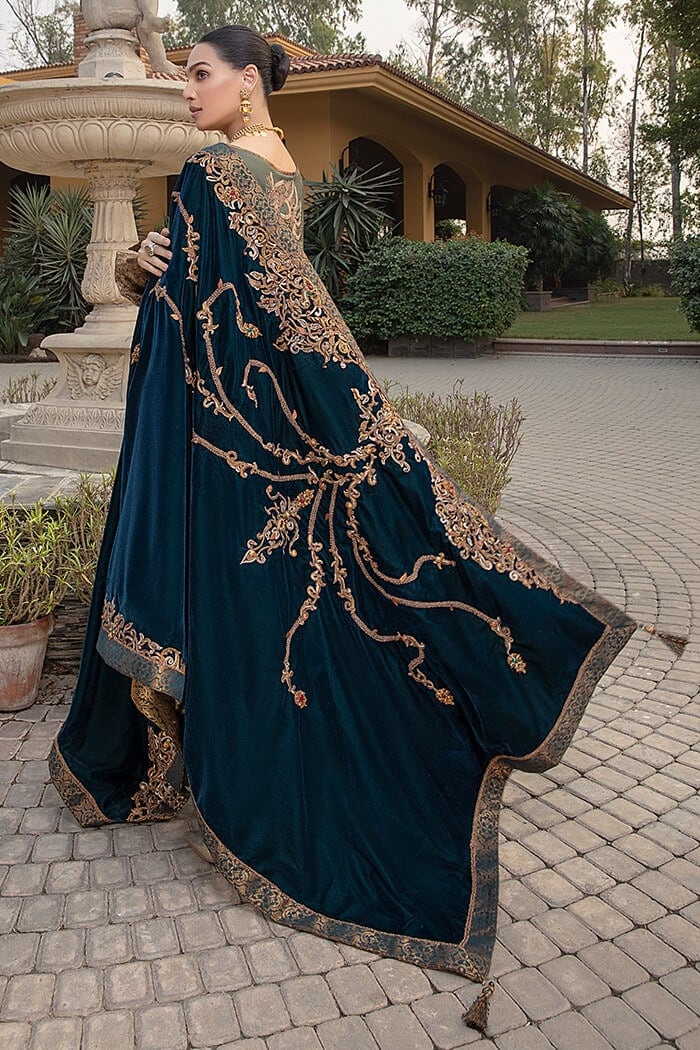 Imperial Majesty Shawl