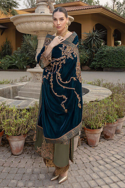 Imperial Majesty Shawl