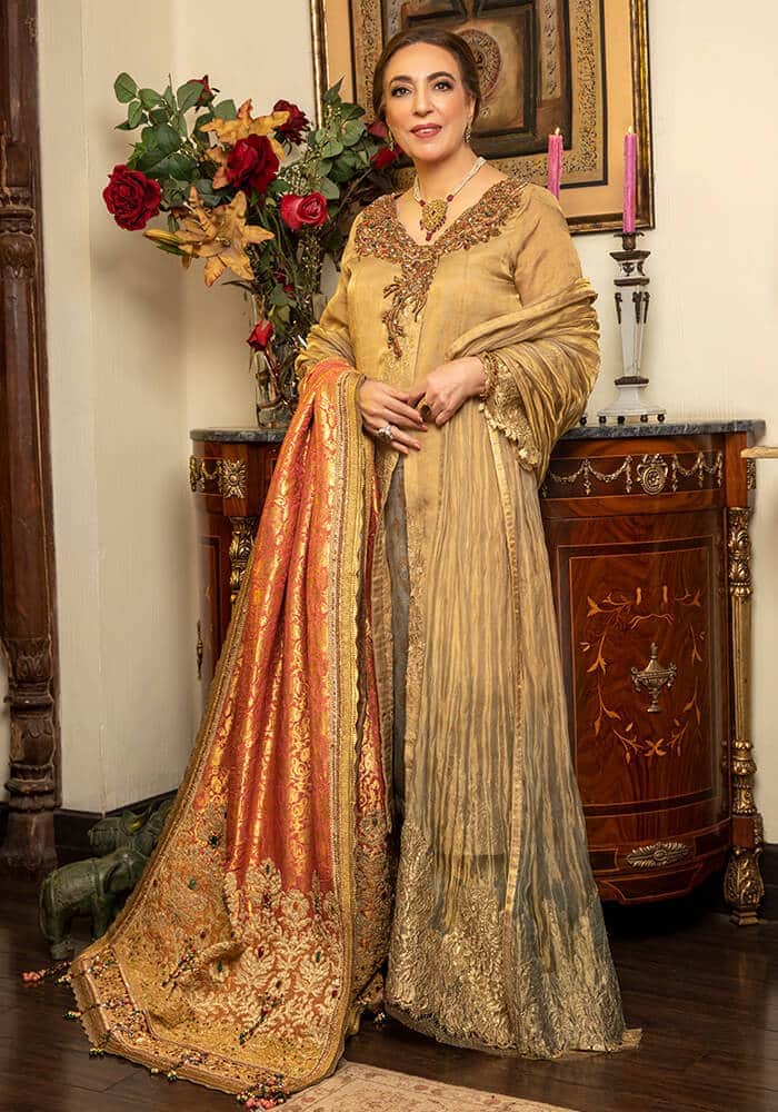 Rosette Gold