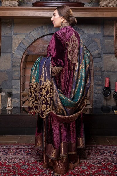 Shala-e-Nilofer Shawl