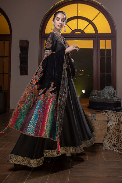 The Jewelled Crown Shawl