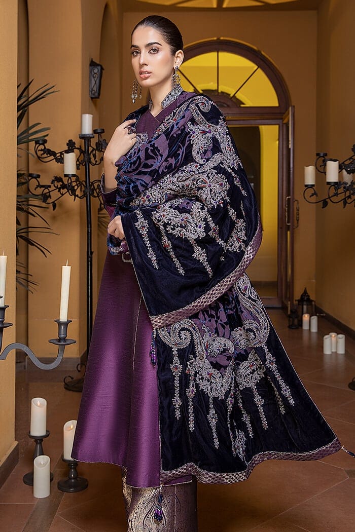 Empress Regina Shawl